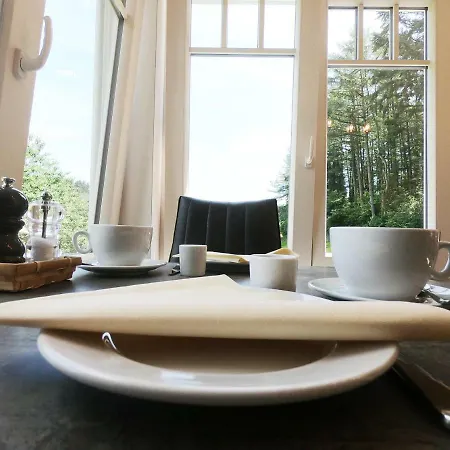 Au Monty Bed & Breakfast 4*